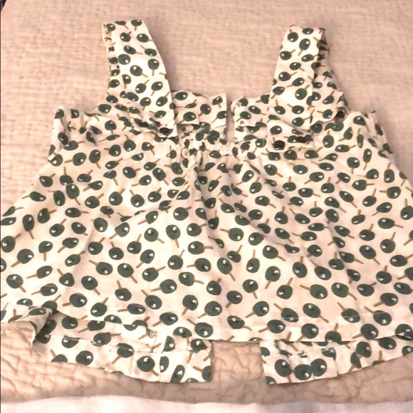 Sleeveless Blouse. Tank. - Picture 3 of 5